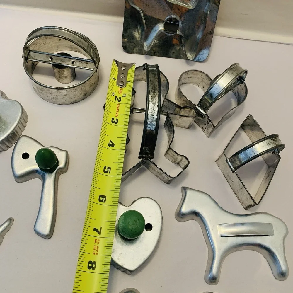 VTG Cookie Cutters LOT Green Handle Country Folk Horse Dog Biscuit Christmas